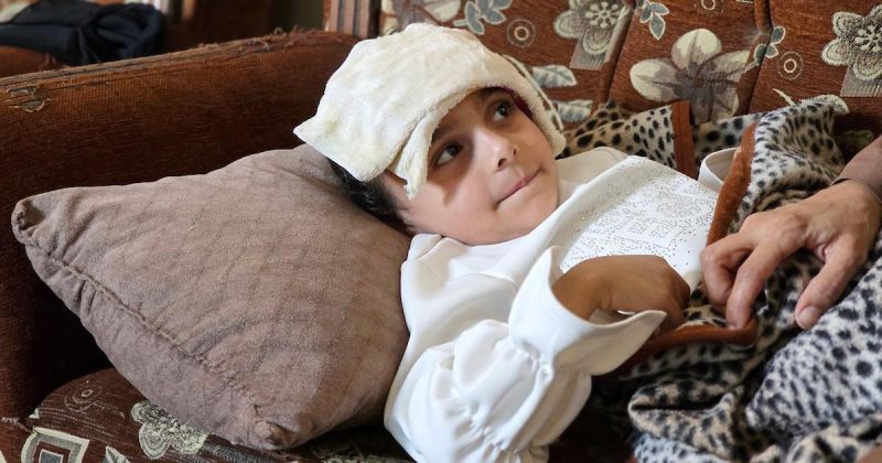 رفيف تنتظر فحصا مؤجلا منذ أشهر: أزمة الأجهزة الطبية تضاعف معاناة المرضى في غزة