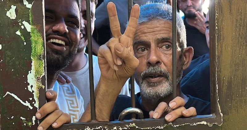 إخفاق تشريعي في الكنيست يوقف محاولة حجب الصليب الأحمر عن الأسرى الفلسطينيين.. ومعركة الرقابة الدولية تنتقل من المحكمة إلى السياسة