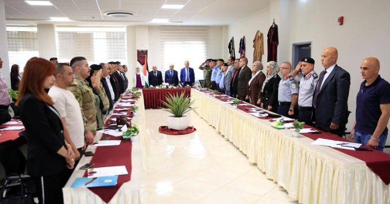المدرسة الوطنية الفلسطينية للإدارة تستضيف ورشة متخصصة حول الهوية الوطنية وبناء الدولة وتعزيز الوعي الوطني لدى منتسبي المؤسسة الأمنية