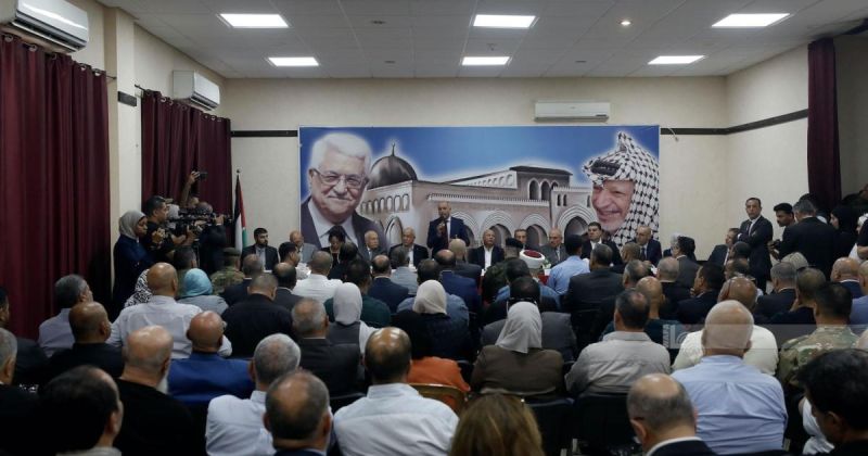 الحكومة تعلن حزمة مشاريع إسكان ومياه وكهرباء لتعزيز صمود محافظة جنين