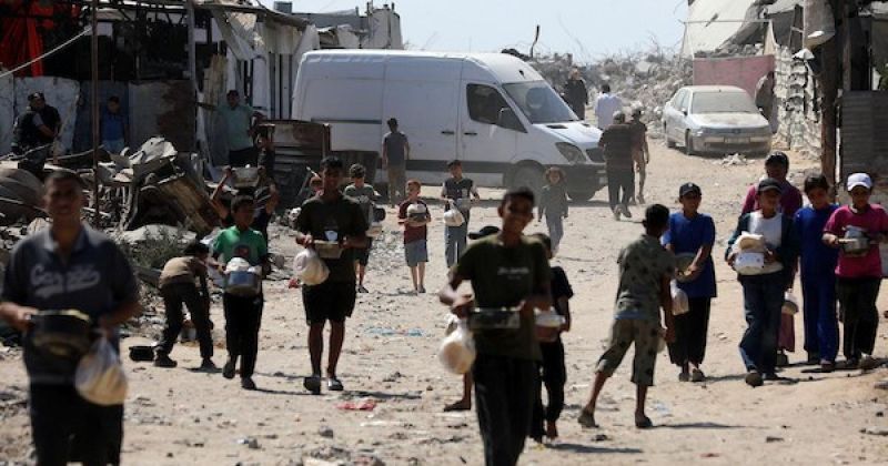 اجتماعات في قبرص والقاهرة لدفع ترتيبات "اليوم التالي" في غزة وسط تباين بشأن السلاح والإدارة والانسحاب