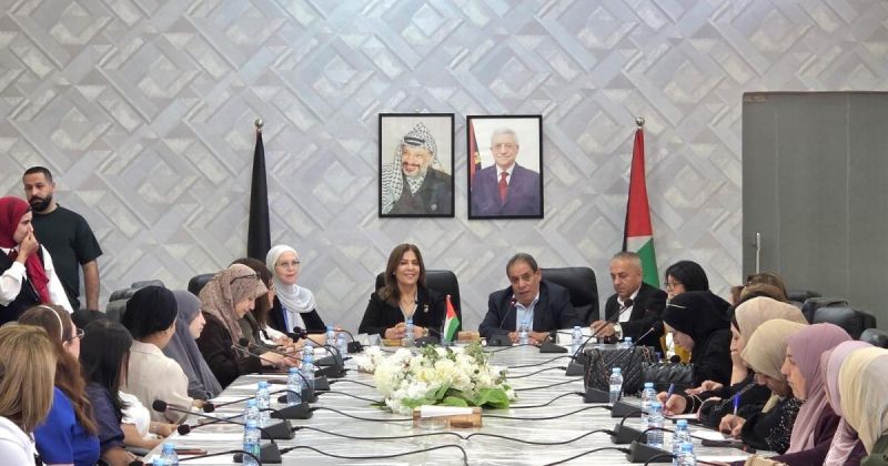 الخليلي تلتقي المؤسسات النسوية والرسمية في بيت لحم وتعلن عن مبادرة اقتصادية لدعم الجمعيات والمشاريع النسوية