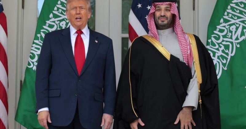 «وول ستريت جورنال»: ترامب يوافق على اتفاق نووي مدني تاريخي مع السعودية