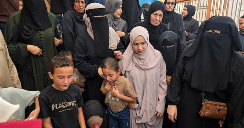 مركز حقوقي: استمرار الاحتلال في قتل المدنيين وتدمير المنازل والأعيان المدنية في غزة ضمن الإبادة الجماعية