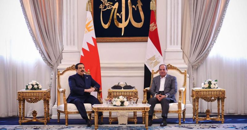 الرئيس المصري وملك البحرين يشددان على ضرورة تهيئة المجال لإعادة الإعمار في غزة