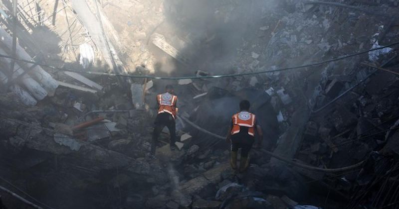 غارة إسرائيلية تستهدف محطة لتحلية المياه في حي الشيخ رضوان بمدينة غزة