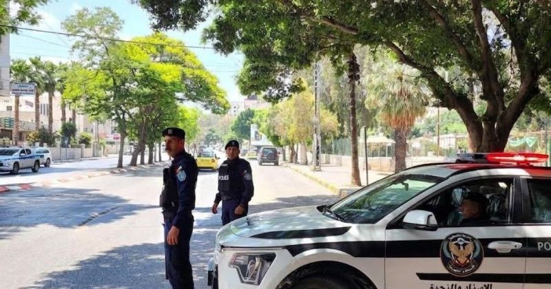 خطف تحت تهديد السلاح واعتداء أمام طفلة.. الأمن الفلسطيني يفكك خيوط 3 قضايا ويلاحق المتورطين