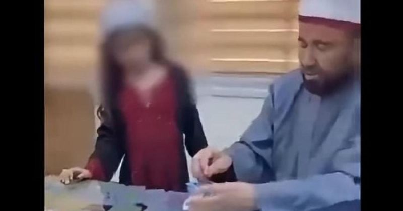 وزير الأوقاف الفلسطيني يستقيل بعد فيديو «السبحة»