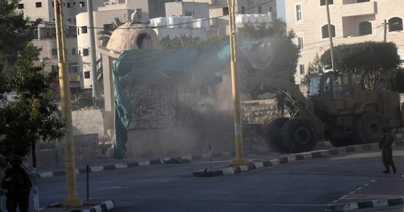 اعتقالات وهدم منازل واعتداءات للمستوطنين.. تصعيد إسرائيلي واسع في الضفة والقدس