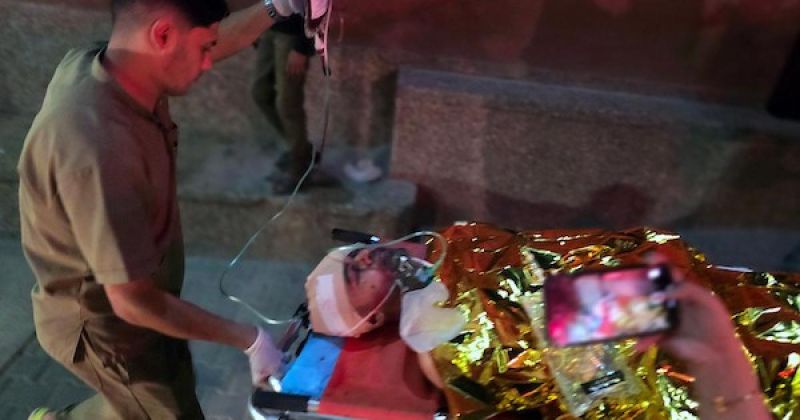 11 جريحاً بينهم طفل ومسن في غارة إسرائيلية استهدفت مواصي خان يونس