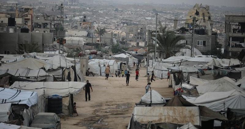 جيش الاحتلال يعلن استهداف 3 فلسطينيين قرب نفق بخانيونس واغتيال قياديين في حماس بغزة