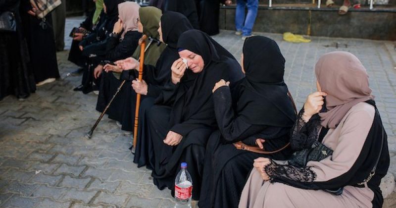 وداع جثامين أربعة فلسطينيين بينهم امرأة في مستشفى الشفاء