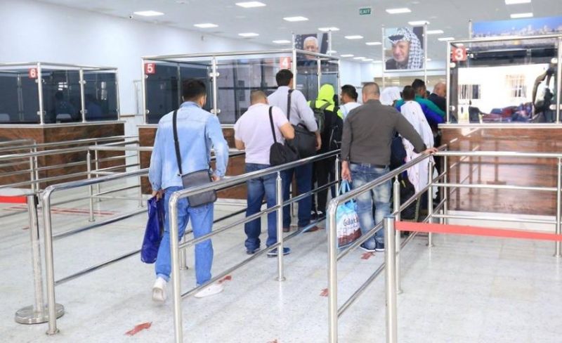 19 ألف مسافر تنقلوا عبر معبر الكرامة بأسبوع