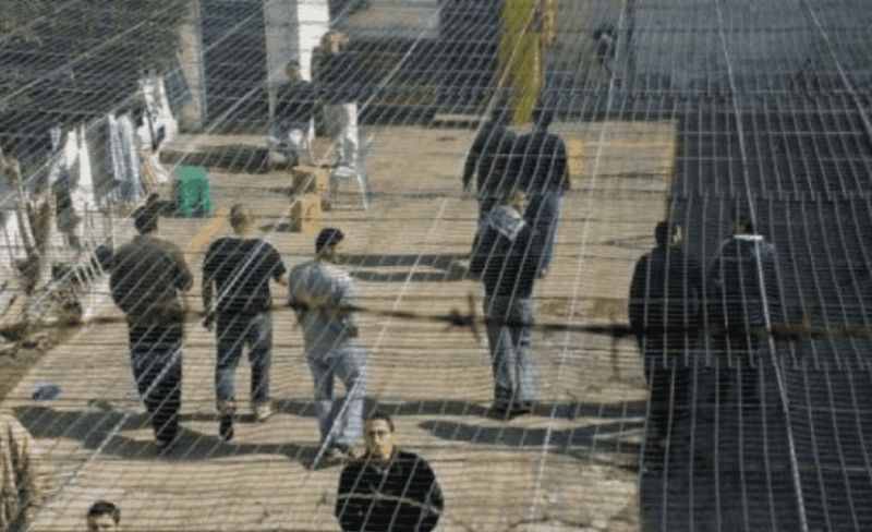 بينهم أسيرة.. الاحتلال يُؤجل محاكمة أسرى ويُحول آخرين للاعتقال الإداري