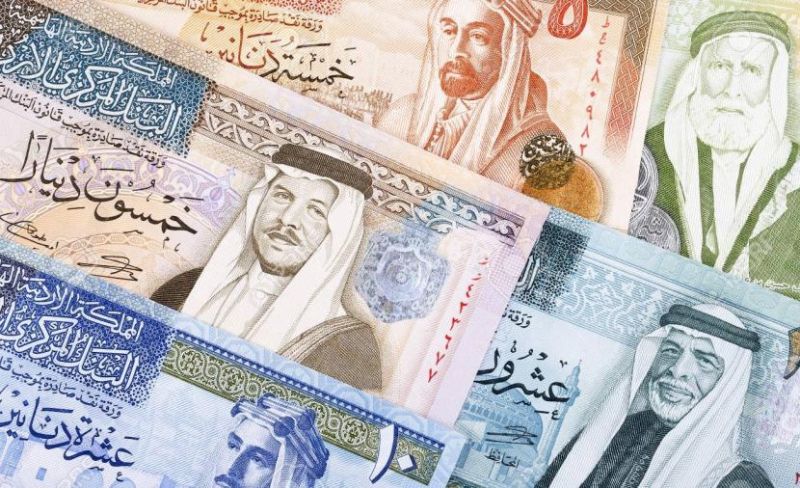 خبير: اتساع فجوة صرف الدينار بغزة يهدد مدخرات المواطنين