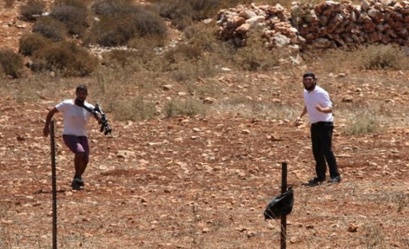 مستوطنون يقطعون خطوط المياه قرب عين العوجا شمالي أريحا