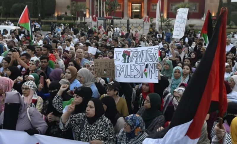 وقفة أمام البرلمان المغربي تضامنًا مع الشعب الفلسطيني