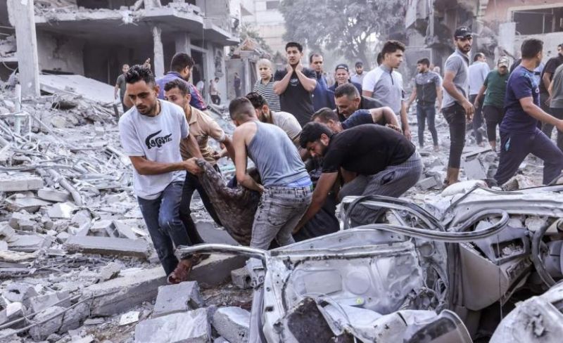 مصابون بقصف إسرائيلي على مدينة غزة