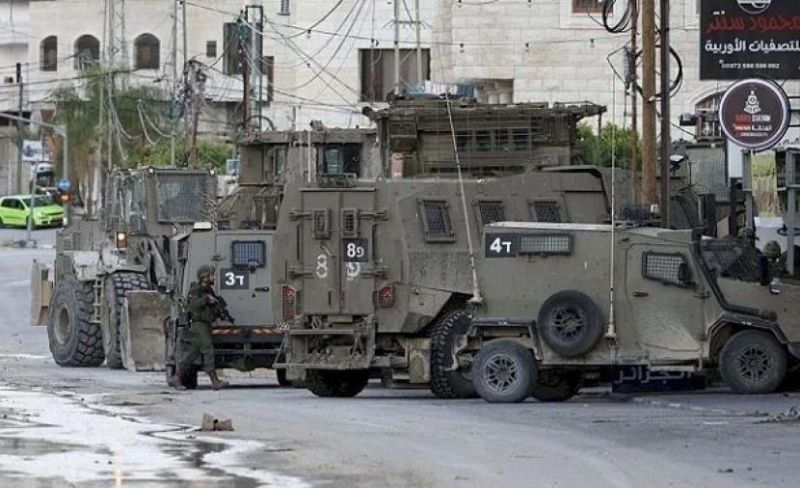 الاحتلال يشن عدوانًا واسعًا على بلدة دير الغصون بطولكرم