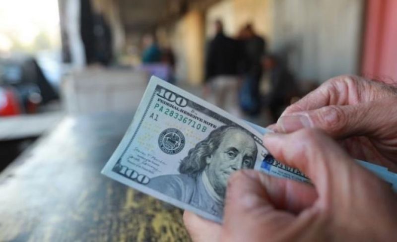 صعود في الدولار بفضل ارتفاع عوائد السندات