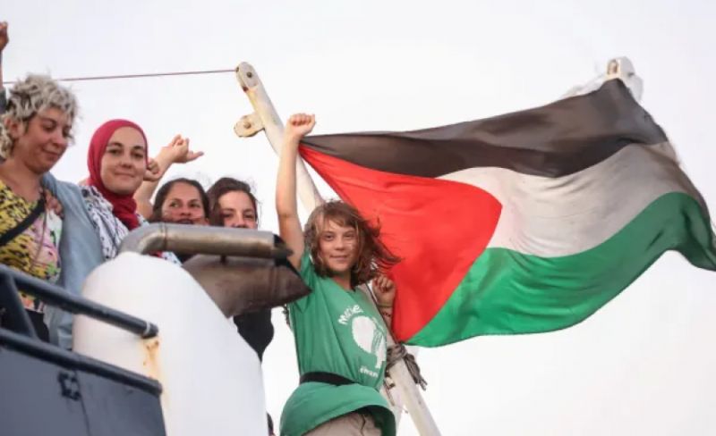 مركز يطالب بالإفراج الفوري عن 10 ناشطين بـ "قافلة الصمود" محتجزين بليبيا