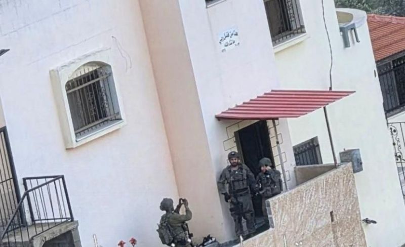 إصابات وتنكيل باقتحامات وحملة اعتقالات واسعة بالضفة والقدس