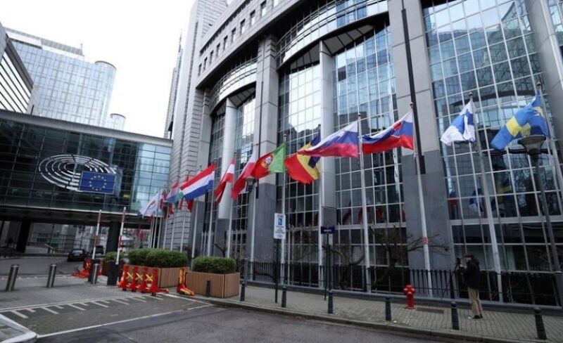 خبير دولي: أحزاب اليمين المتطرف بأوروبا بدأت بالابتعاد عن "إسرائيل"