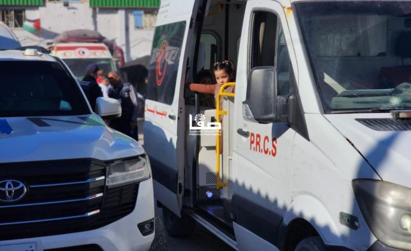 مغادرة 133 مريضًا ومرافقيهم عبر معبر رفح