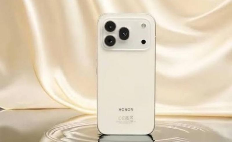 Honor تتحدى أبل وسامسونج بهاتفها الجديد