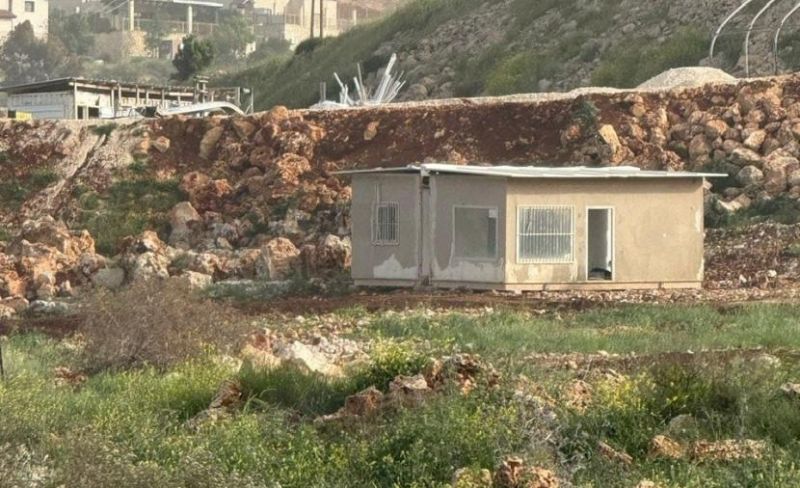مستوطنون ينصبون غرفة استيطانية شمال رام الله ويصعدون اعتداءاتهم بالضفة