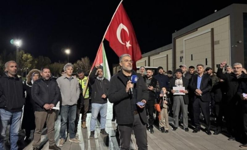 مظاهرة في ملاطيا التركية ضد قانون إعدام الأسرى الفلسطينيين