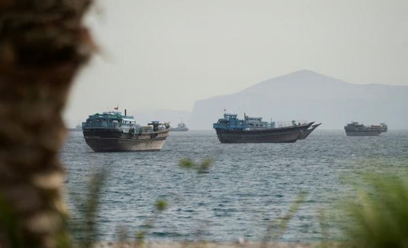 ناقلات محملة بالنفط والغاز الطبيعي تغادر مضيق هرمز إلى باكستان والصين