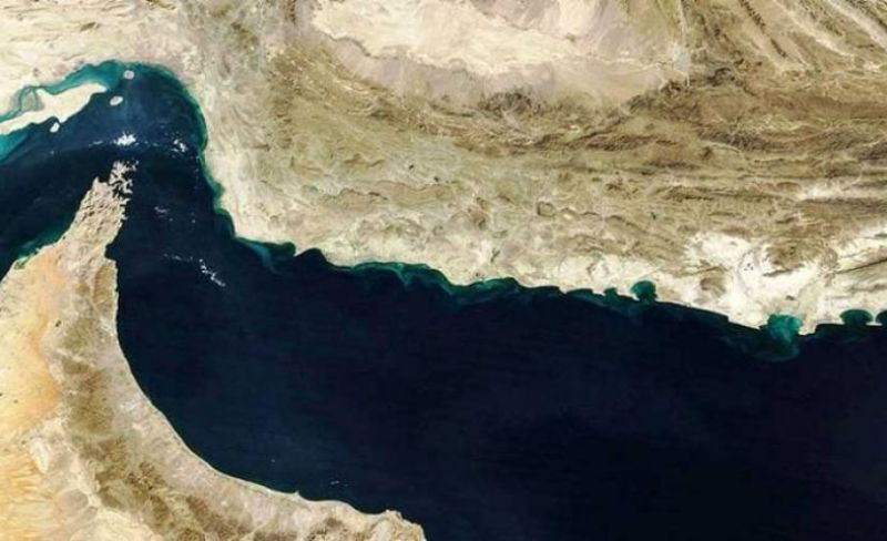 إيران: الاتفاق مع عُمان على آلية للملاحة ولن نسمح لواشنطن بالتدخل في مضيق هرمز