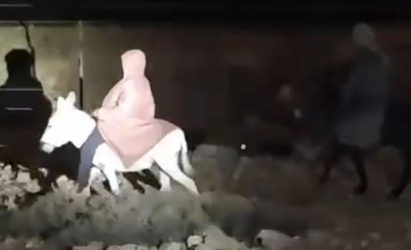 مستوطنون يُهاجمون تجمعًا شرق الطيبة برام الله
