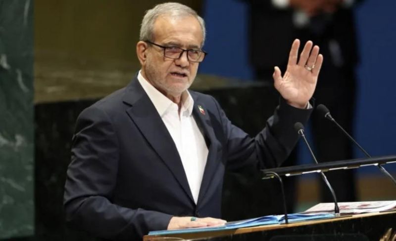 الرئيس الإيراني: شعبنا لن يخضع أبدًا للعدو