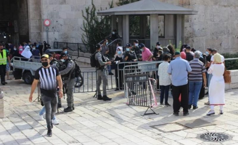 مركز: الاحتلال كثّف حملات الاعتقال بذريعة "خرق قرارات الإبعاد عن الأقصى"