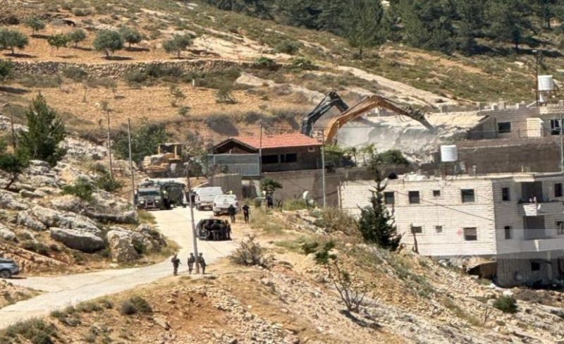 الاحتلال يهدم منزلًا في نحالين غرب بيت لحم