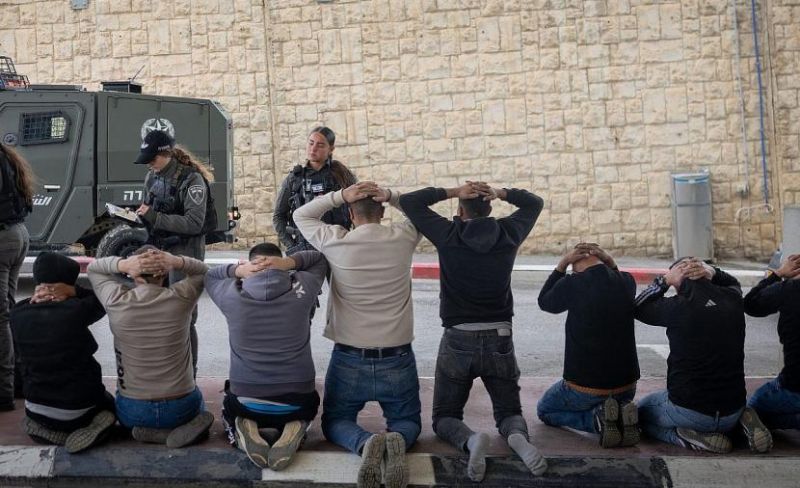 تقرير: "إسرائيل" استبدلت العمال الفلسطينيين بالآسيويين