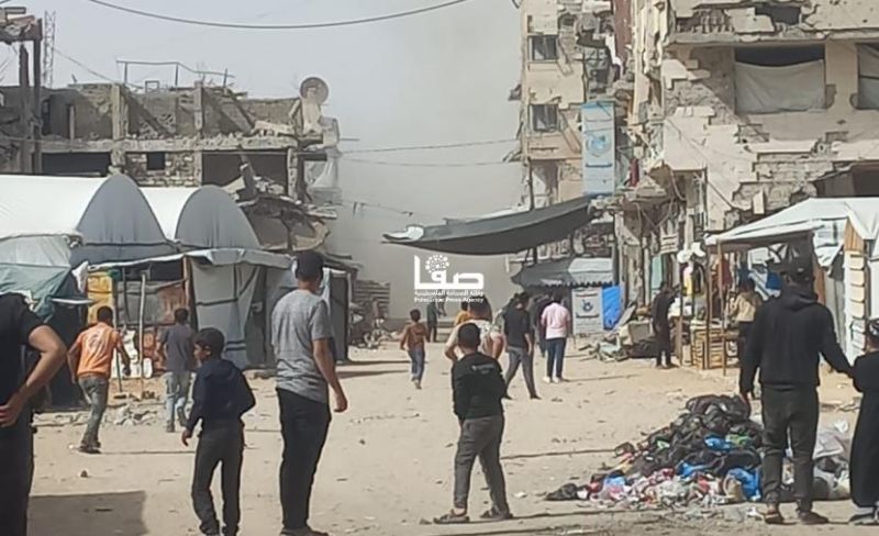 شهيد ومصابون بغارة وسط خانيونس وإطلاق نار وقصف مستمر بالقطاع