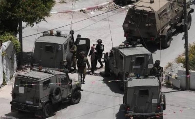 عمليات دهم واعتقال تطال عدة مناطق في الضفة والقدس
