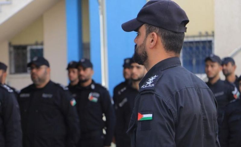 شرطة خانيونس تساند وزارة الاقتصاد في ضبط طحين يُباع بأسعار مخالفة
