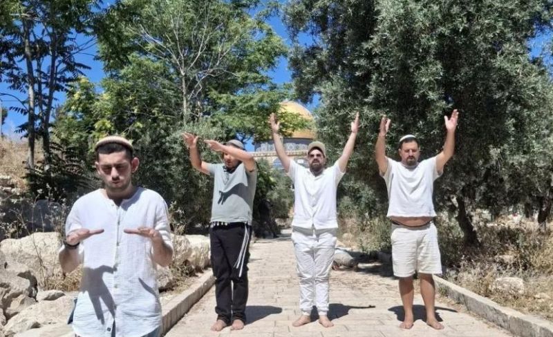 مستوطنون يقتحمون الأقصى ويؤدون طقوسًا تلمودية