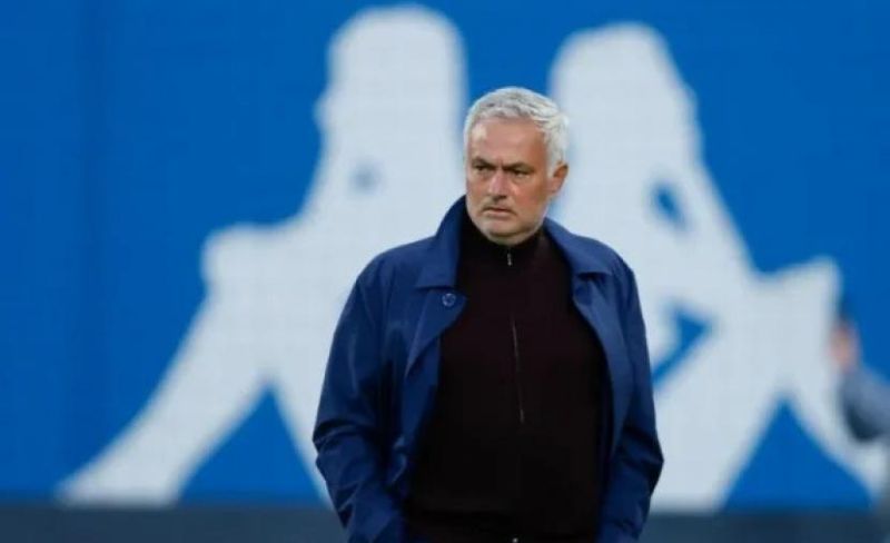 مورينيو يطلب صفقة دفاعية كبرى لريال مدريد