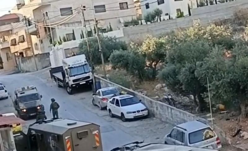 الاحتلال يداهم عدة قرى بجنين ويحتجز عددًا كبيرًا من المواطنين