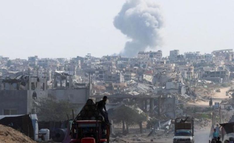 شهيد طفل وتوغل محدود وسط استمرار القصف على مناطق بالقطاع