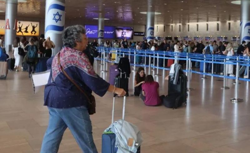 الاحتلال يمنع دخول صحفية فرنسية لمواقفها الداعمة لغزة