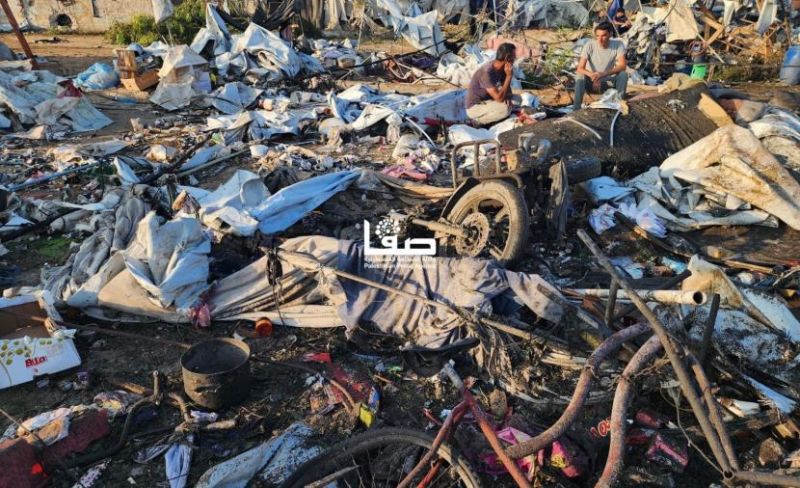 تحت رماد الخيام.. محرقة "العطار" تلتهم أجساداً وأحلاماً والنازحون بالعراء