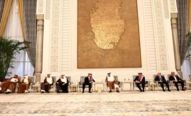وفد من قيادة "حماس" يقدّم  العزاء إلى الأمير تميم بن حمد بوفاة والده