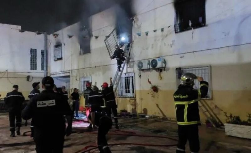 مصرع 11 شخصًا وإصابة 19 في حريق بدار أيتام بالجزائر