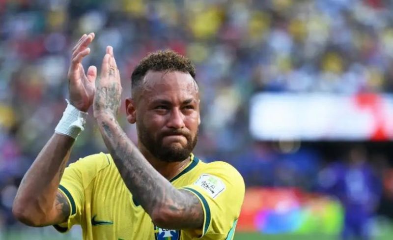 نيمار يعتزل دوليًا بعد انهيار البرازيل في المونديال